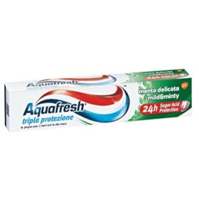 Aquafresh Dentifricio al Fluoro con Menta Delicata Tripla Protezione in Confezione da 75 Milliliter
