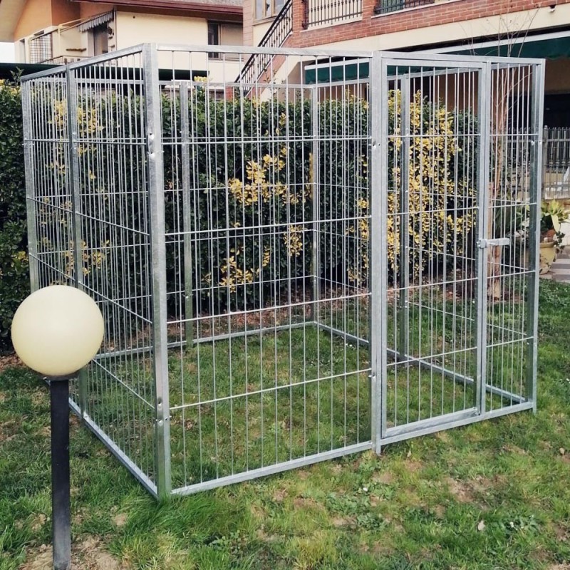 Recinto per Cani 2x2 Metri con Copertura Zincatura a Caldo Viteria